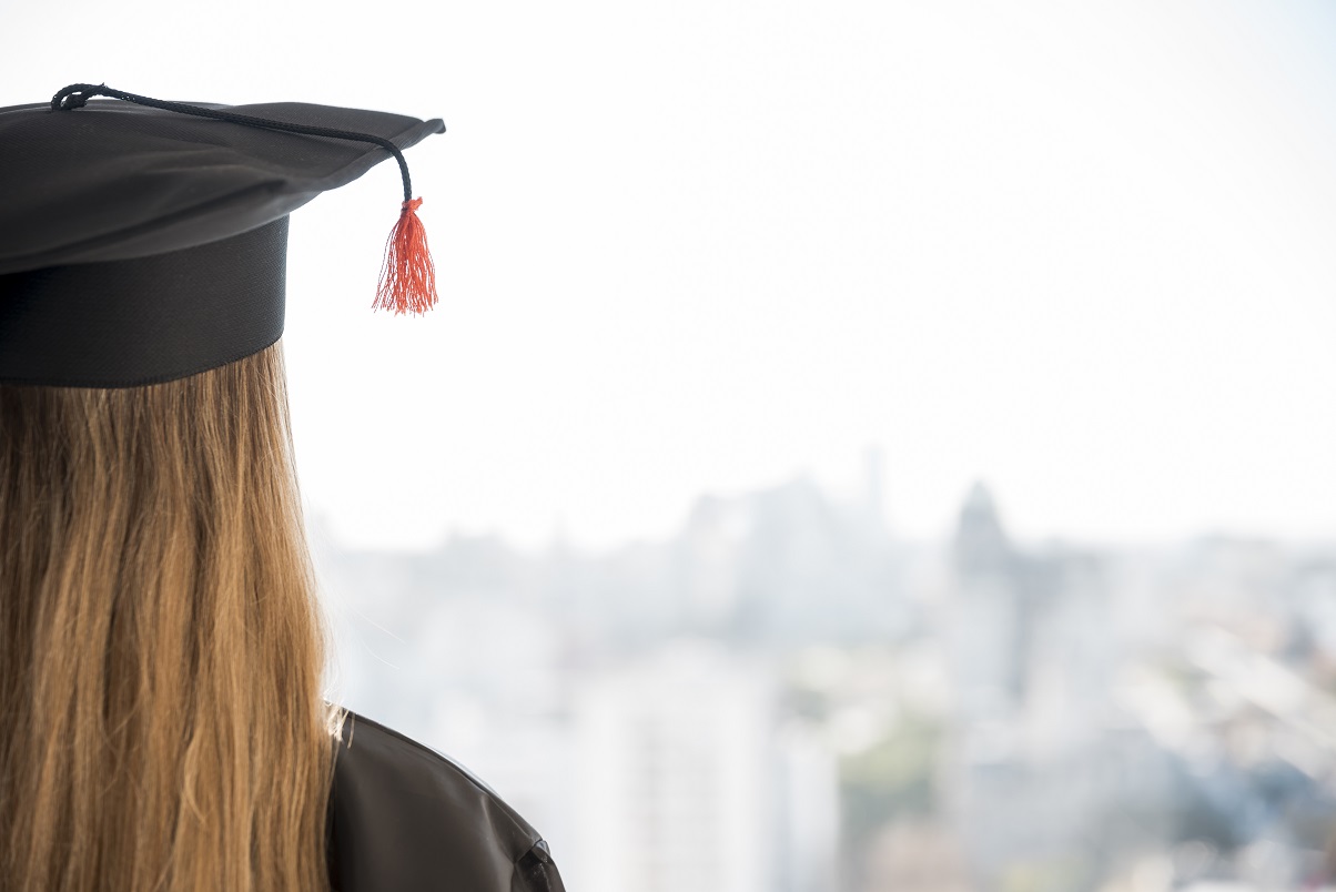 O recrutamento está parado para os estudantes que se formam na recessão do Covid-19
